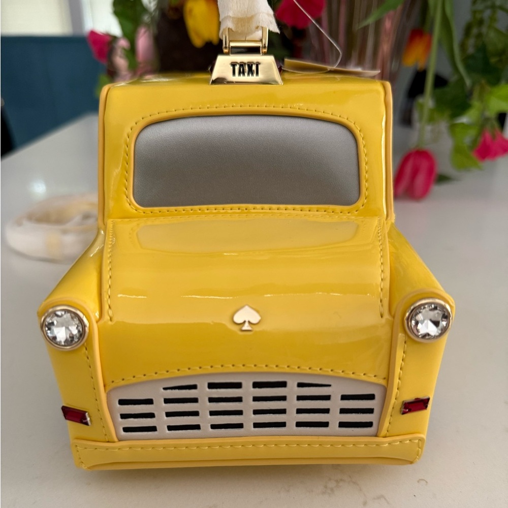 Kate Spade NYC 3D Taxi New York Big Apple Crossbody Bag ~ NWT, Collectible Item - Picture 13 of 14